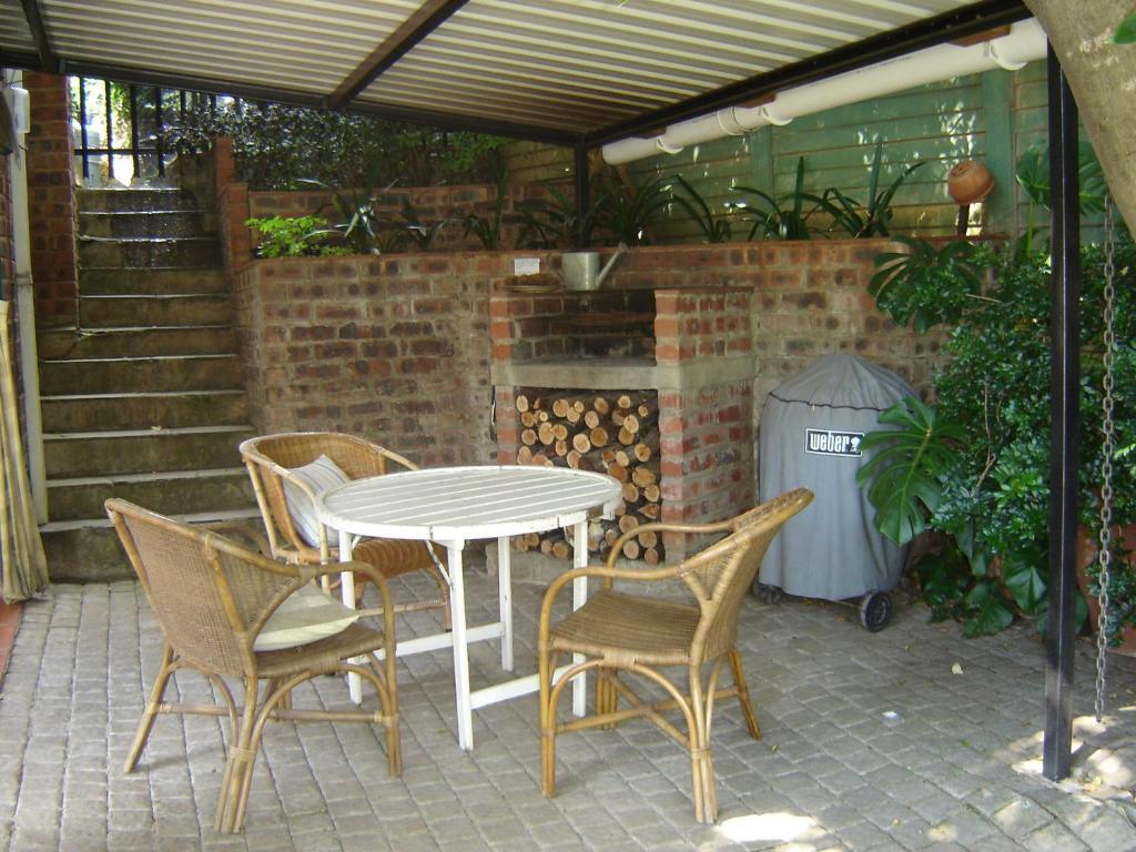 Babbling Brook Bed & Breakfast Pietermaritzburg Exterior photo