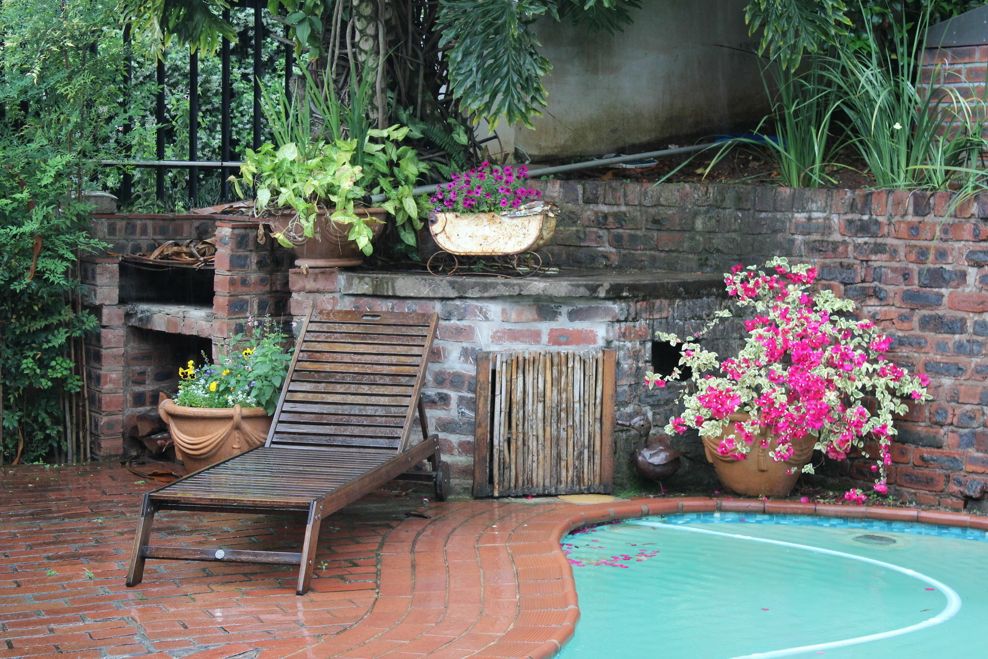 Babbling Brook Bed & Breakfast Pietermaritzburg Exterior photo